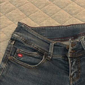 Stylish Denim Women's Straight Leg Jeans